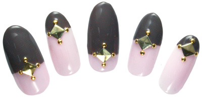 Nail Labo メタルスタッズ フラットピラミッド ゴールド 4mm 30粒