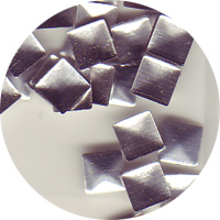 Nail Labo メタルスタッズ フラットピラミッド シルバー 4mm 30粒