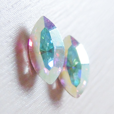 SWAROVSKI ELEMENTS 4228 ナベット 6×3mm オーロラ 10粒