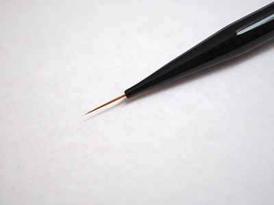 +1 (plus one) easy liner Brush