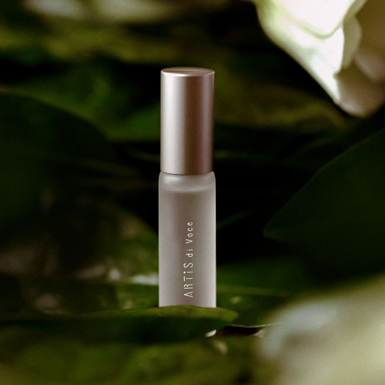 ARTiS di Voce ネイルオイル 5ml ロールオン 3302 AMBLING JASMINE