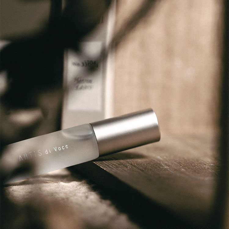 ARTiS di Voce ネイルオイル 5ml ロールオン 3304 MUSK LAND