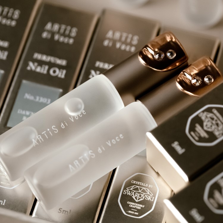 ARTiS di Voce ネイルオイル クリスタルシリーズ 5ml ロールオン 3304 MUSK LAND