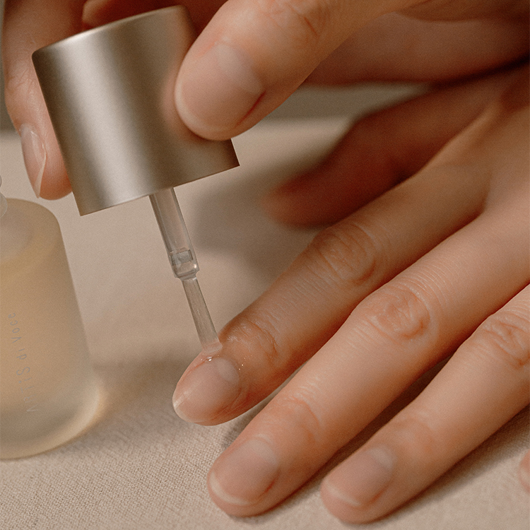 ARTiS di Voce 【NEW】ナリシングネイルオイル 10ml 3305n CEDAR GROVE