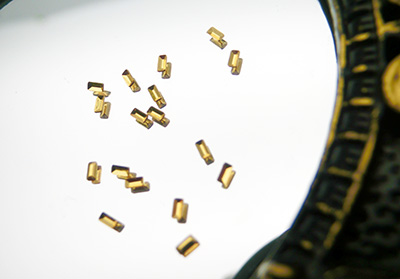 Nail Labo メタルスタッズ 長方形 ゴールド 0.9×2mm 50粒