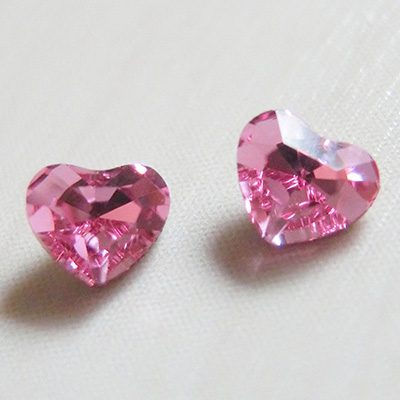 取扱終了 SWAROVSKI ELEMENTS 4883 ミニハートファンシーストーン 3.6×3.1mm ローズ 4粒