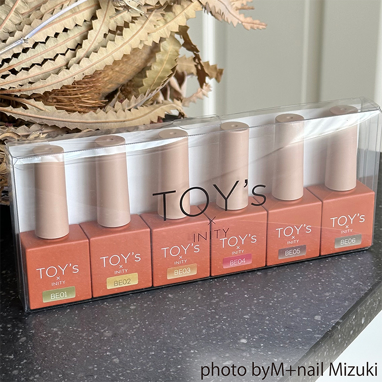 TOY’s × INITY ベッコウマグコレクション ドングリ