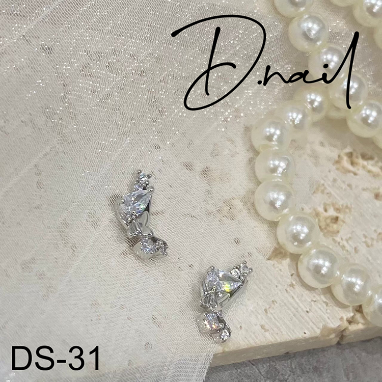 D.nail ジュエリービジューパーツDS-31 バタフライLパーツ S