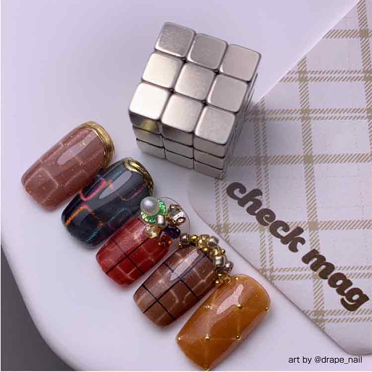 TOY’s × INITY チェックマグ