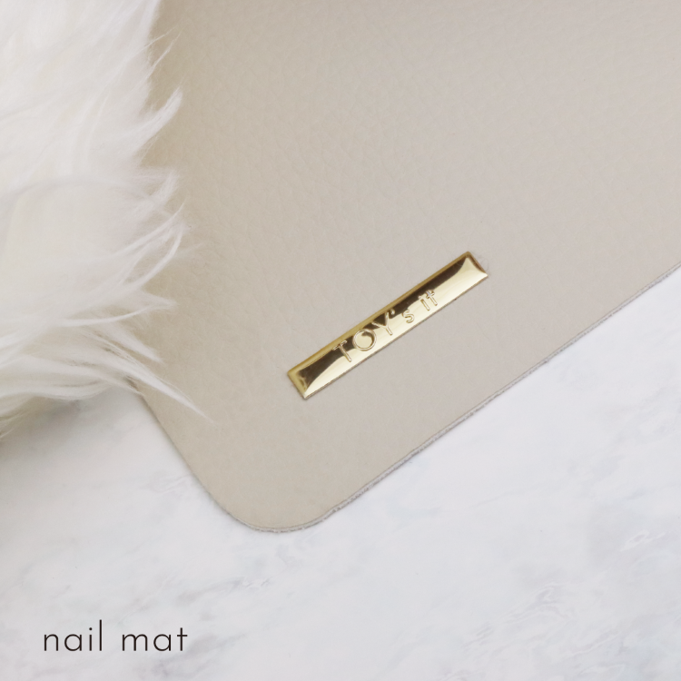 TOY’s × INITY TOY’s it ネイルマット