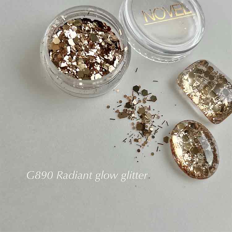 NOVEL G890 ラディアントグロウグリッター