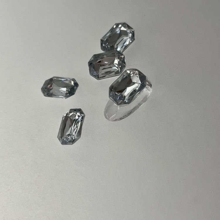 NOVEL P973 ビッグビジュー クリスタルグレイ